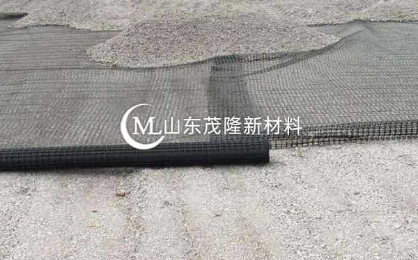 《广州明珠湾大桥工程二分部》土工格栅施工