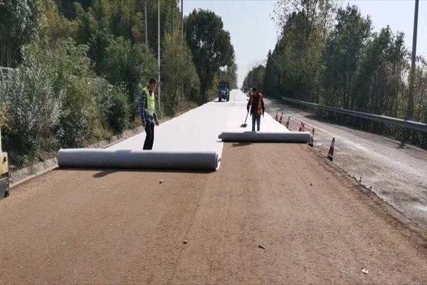 在道路上铺设土工布的要求有哪些？  第1张