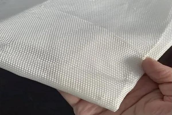600g高强加筋土工布  第3张